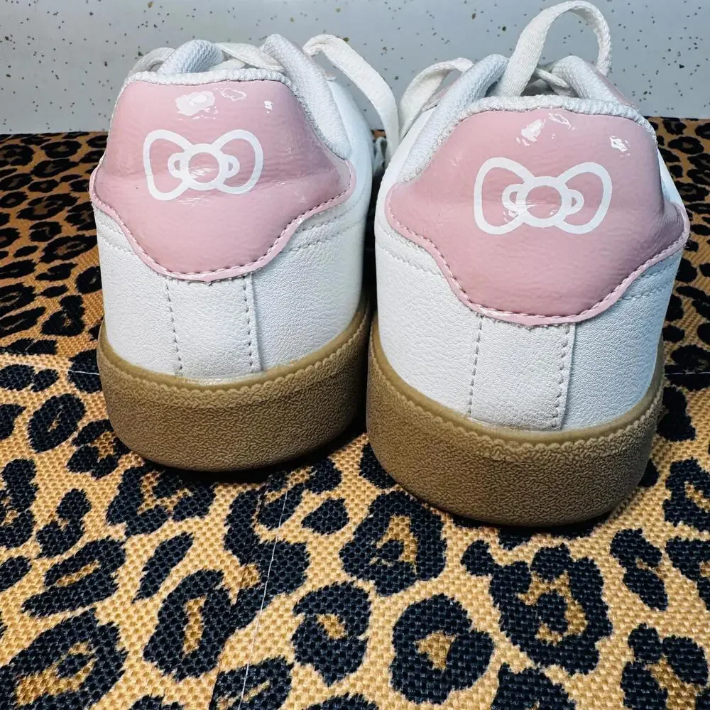 Hello Kitty White and Pink Casual Sneakers Size 9 - Picture 2 of 9